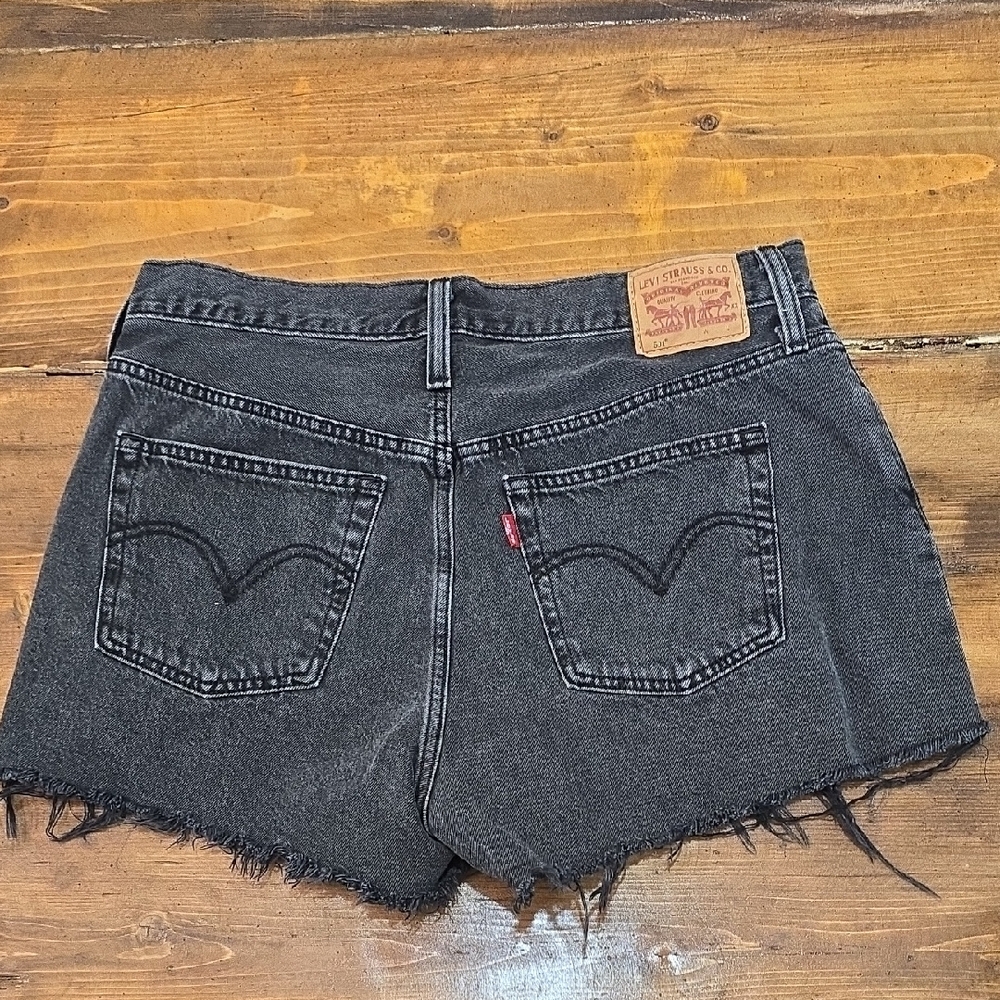 Levi’s 501 Black Denim Cutoff Shorts | High Rise | W32 - Picture 8 of 8